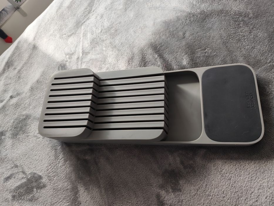 Поставка за ножове за чекмедже