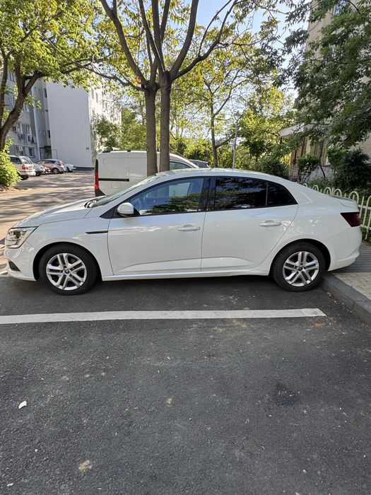 RENAULT Megane 2019 — imagine 2