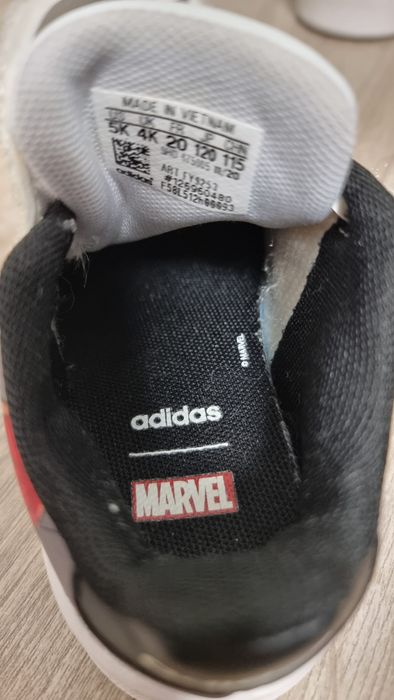 Încălțăminte Adidas copii -  impecabil