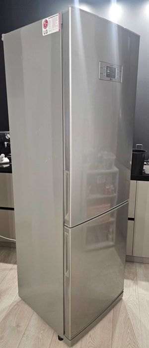Продам холодильник LG