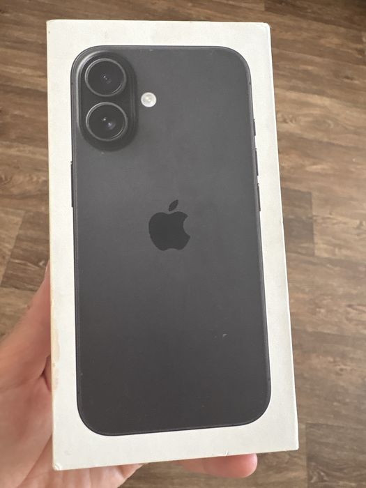 Iphone 16 черного цвета