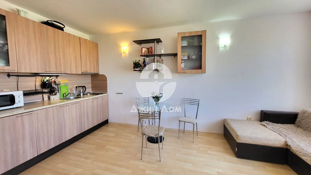 Продава се Двустаен апартамент в к.к. Слънчев бряг - 56 кв.м за 1197 €/кв.м - Снимка #2