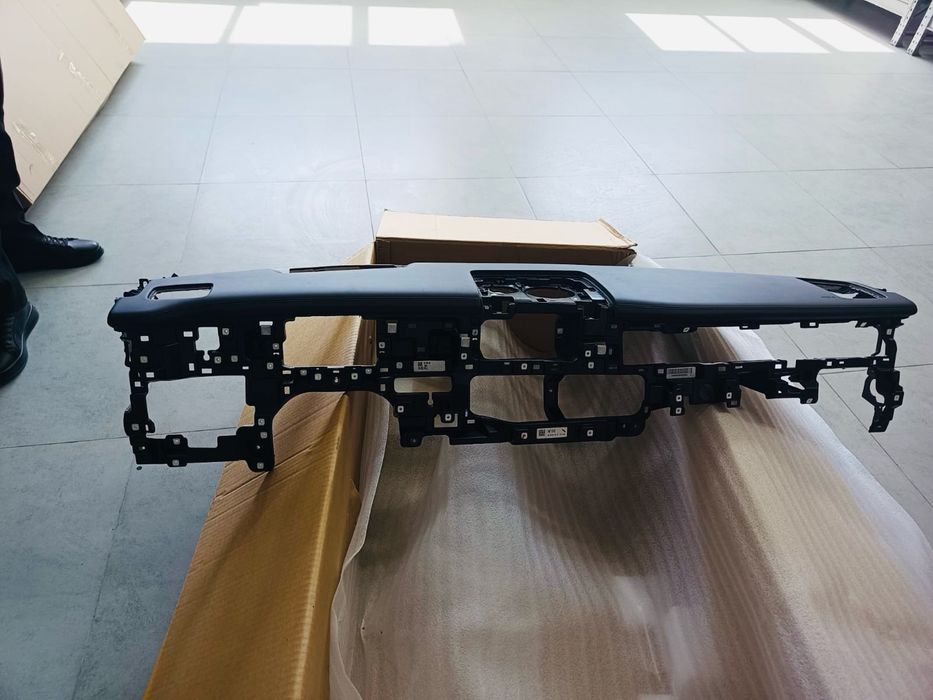 Панель «торпедо» Santa fe mx-5 2025