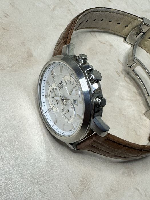 Casio Besaid wr50m хронограф