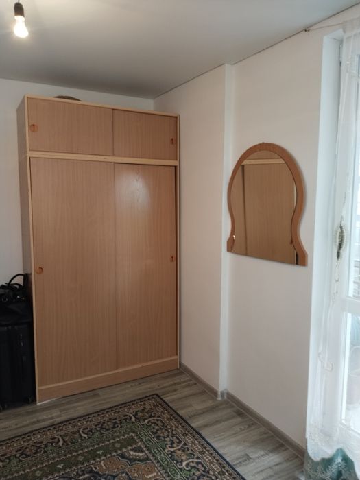 Подселениеге бір ер адам керек