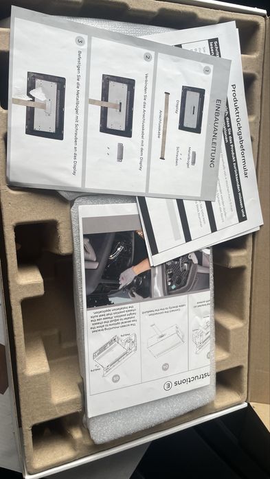 Navigație Dynavin D8-X-L Premium Flex 9” – Nouă, nefolosită