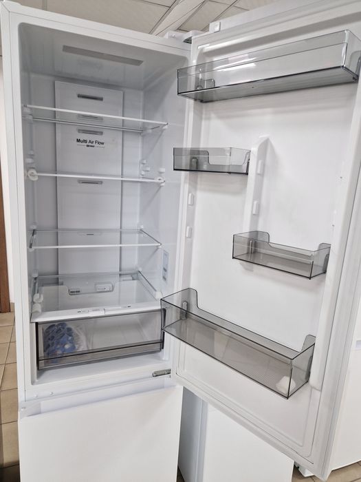 Холодильник продам