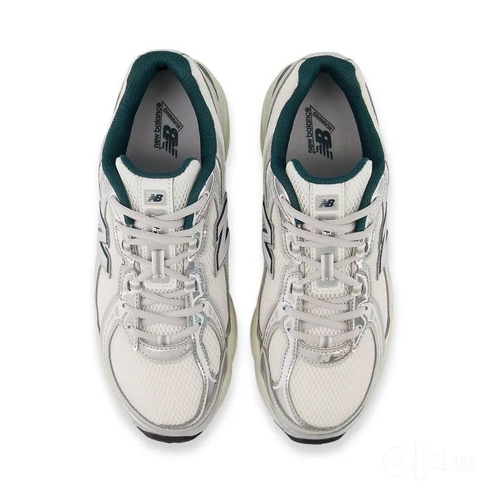 New Balance 740 unisex