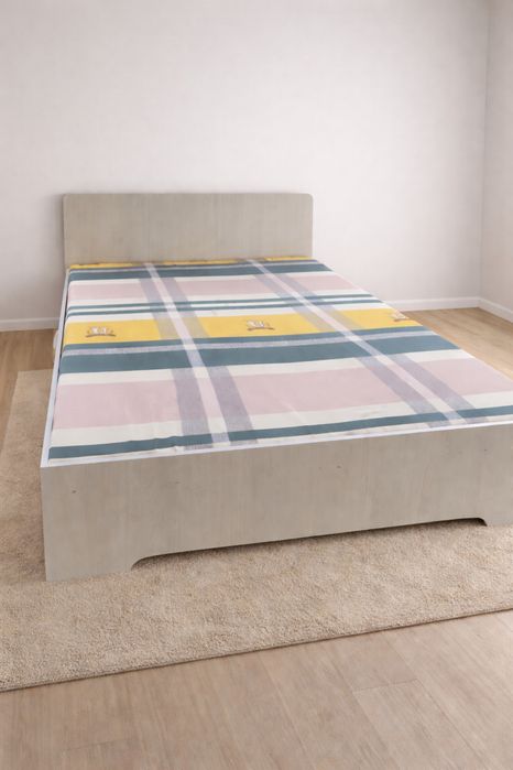 Кровать с матрасом новая