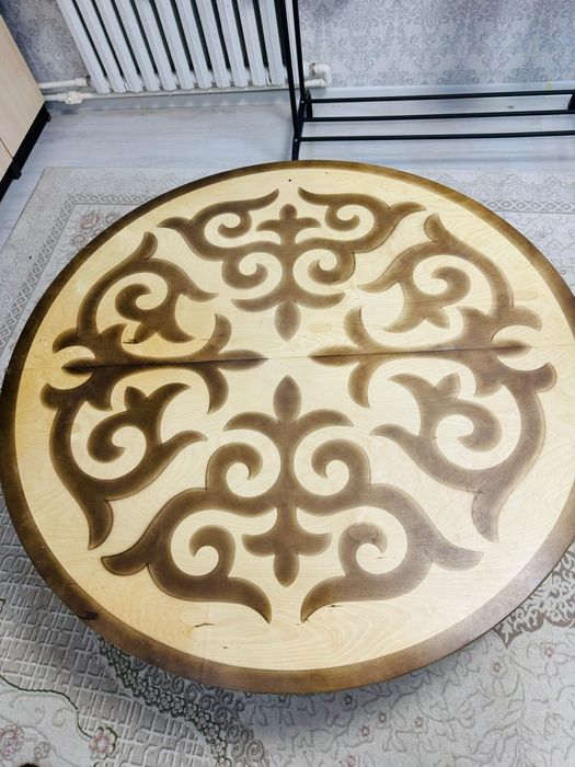 Круглый стол в отличном