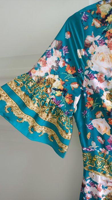 Продам платье размер 42-44