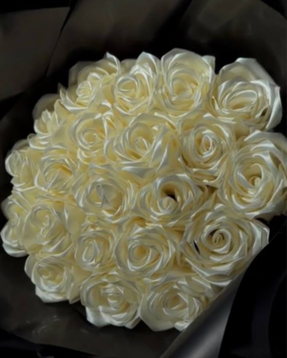 8 mart uchun eng chiroyli sun iy gullar juda yaxshi narhlarda