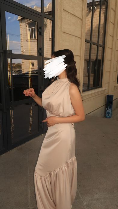 Вечернее платье(бежевое)