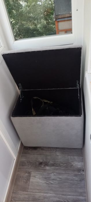 Продам пуфик на балкон.