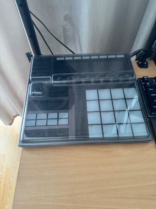 Native Instruments - Maschine Plus, цена на пару дней