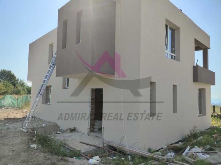 Продава се Къща в Варна, Левски - 200 кв.м за 1500 €/кв.м - Снимка #1