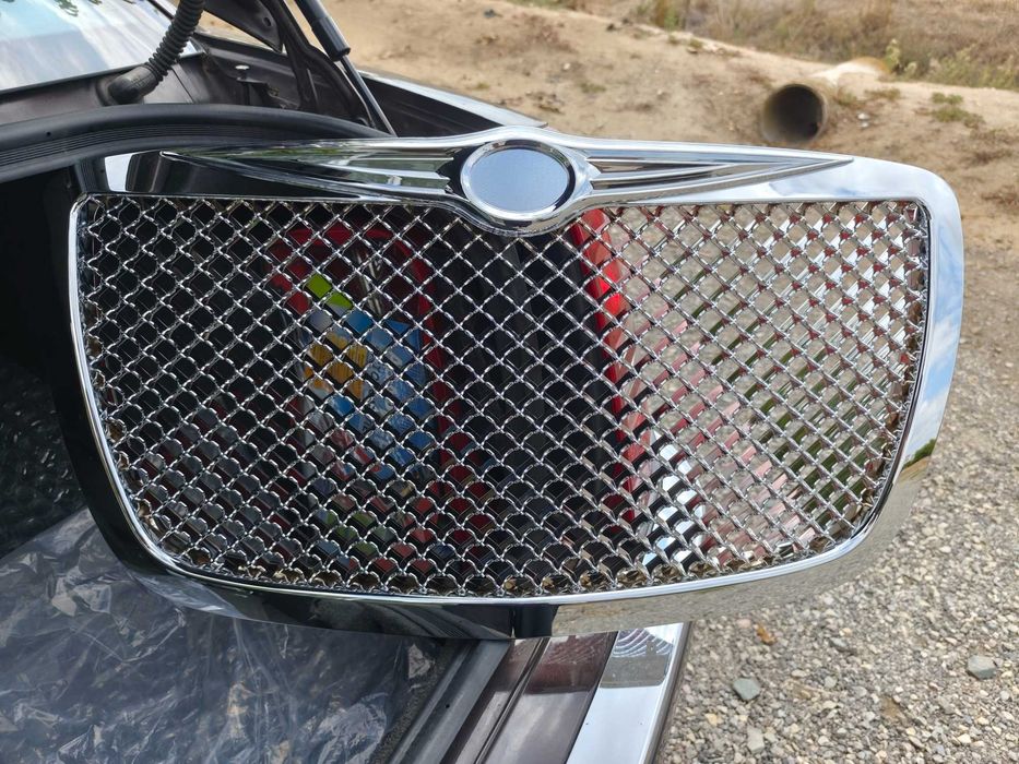 Решетка Крайслер 300Ц тип Бентли Хром Chrysler 300c 2005-2010