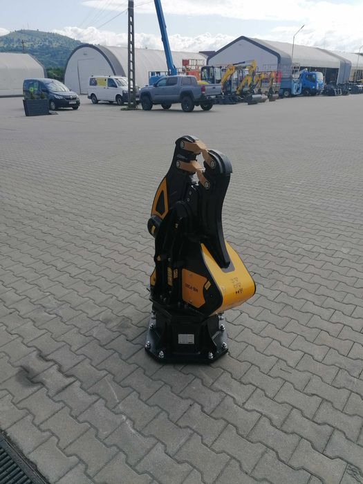 Foarfecă profesională de demolare MB Crusher MB-P380 pentru excavator