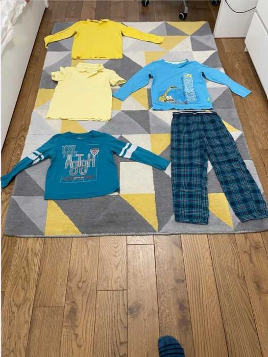 тениски 5 бр. + пижама.