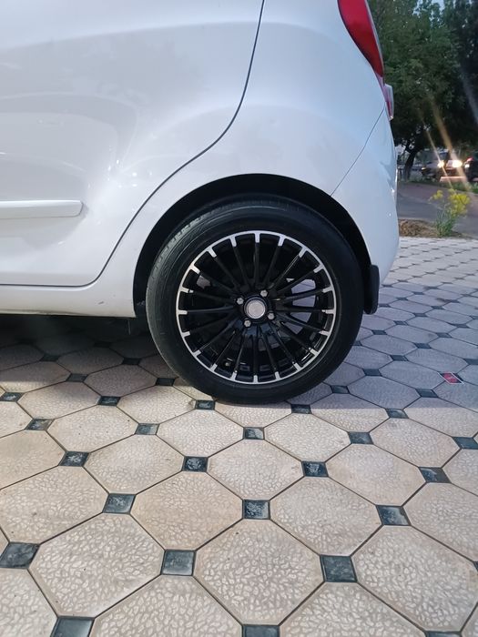 Vossen Diska Balon Alpina Stil 195 55 R16 Holati yaxshi