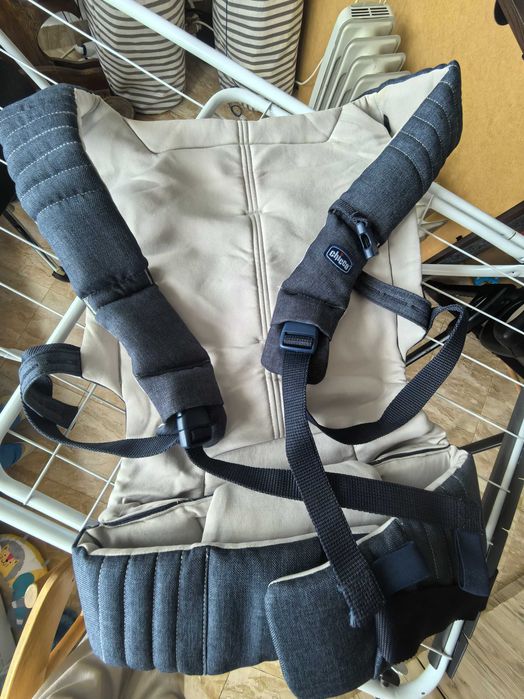 Ергономично кенгуру Chicco Myamaki Complete Denim