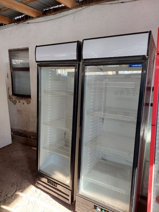 Витрина холодильник
