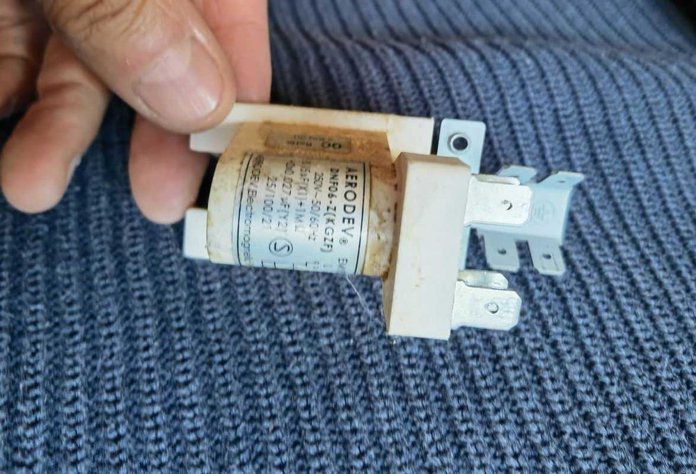 Продавам части за съдомиялна Beko