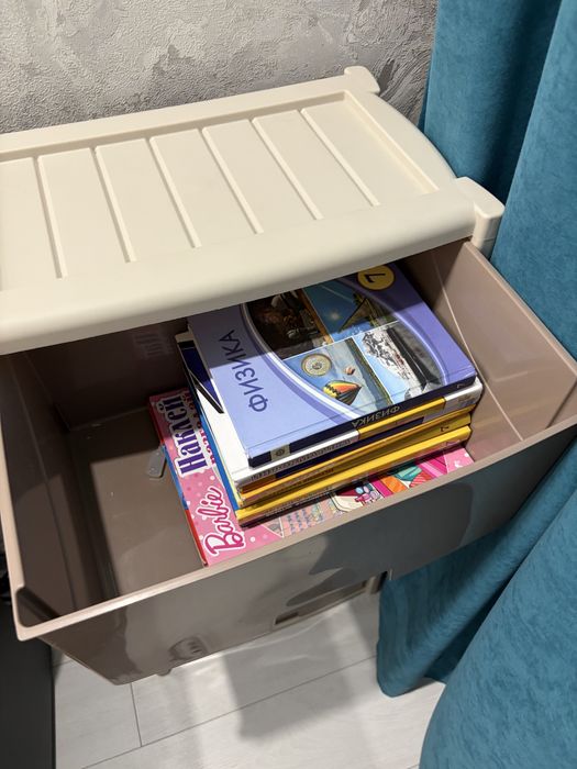 продам шкафчик с полками