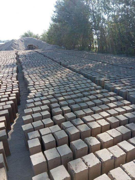 Loy blok gisht pishiq quyiladi razmeri 32×15 narxi 1.500 manzil qibray