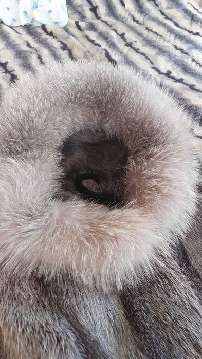 Продается  нутривая шуба