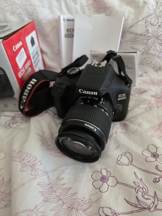 Canon   Eos  4000d