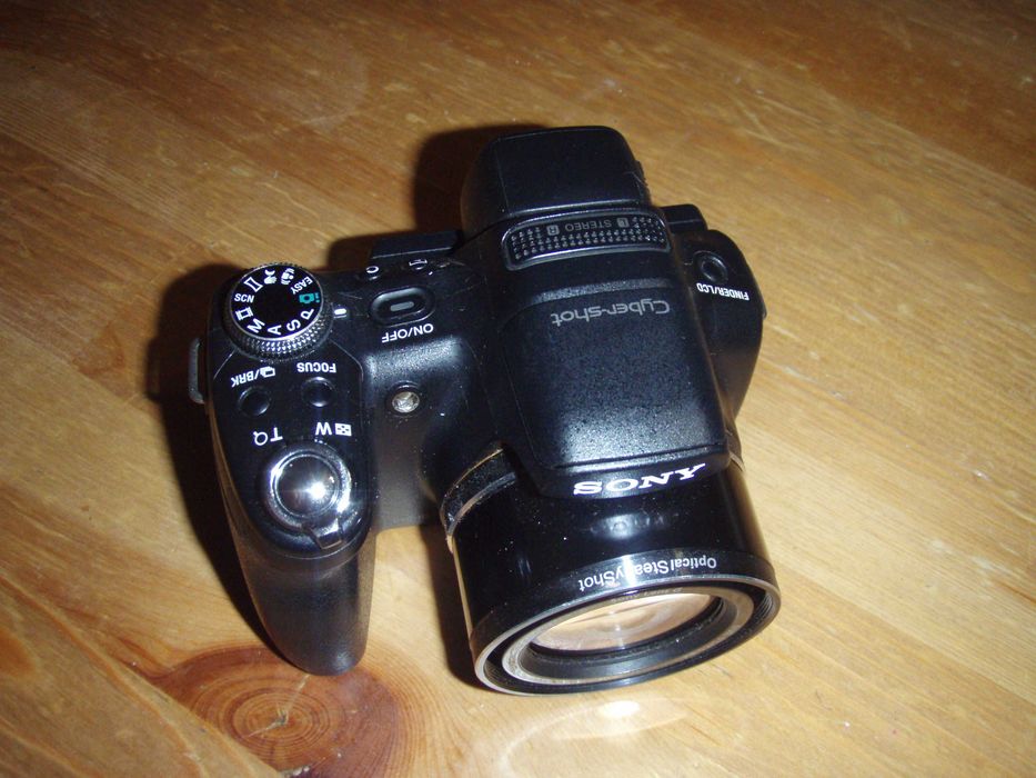 Aparat foto digital 9.1Mp Sony DSC-HX1 + acumulator + incarcator