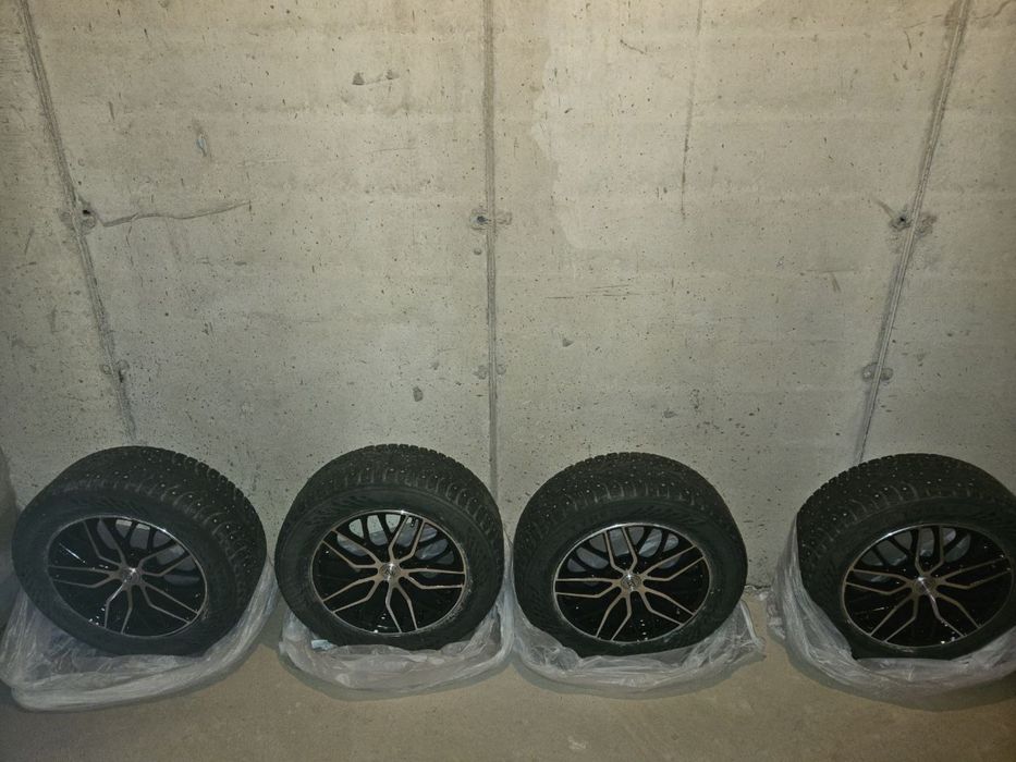 Nokian Hakkapelitta 9 (225/60/R17