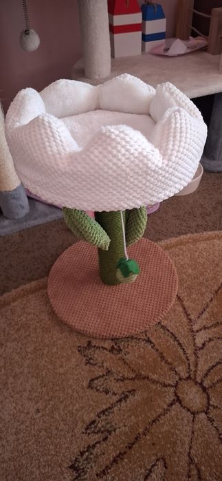 Stalp de zgariat pt pisici cu culcus