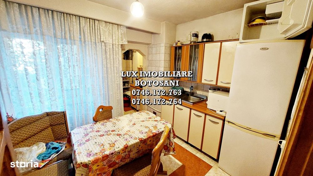 Apartament 4 camere, Casa Cartii