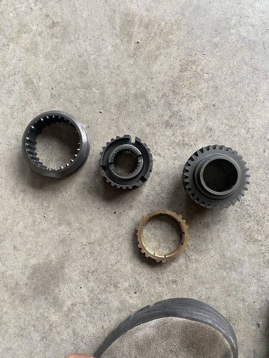 Vand sau repara cutie viteza jimny R72