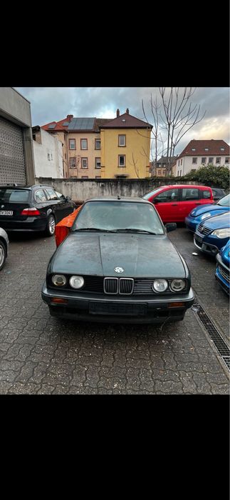 Dezmembrez bmw e30