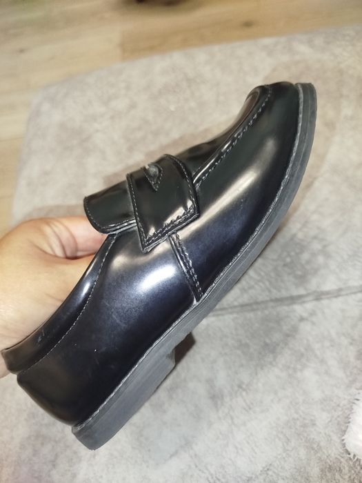 Продам туфли для мальчика
