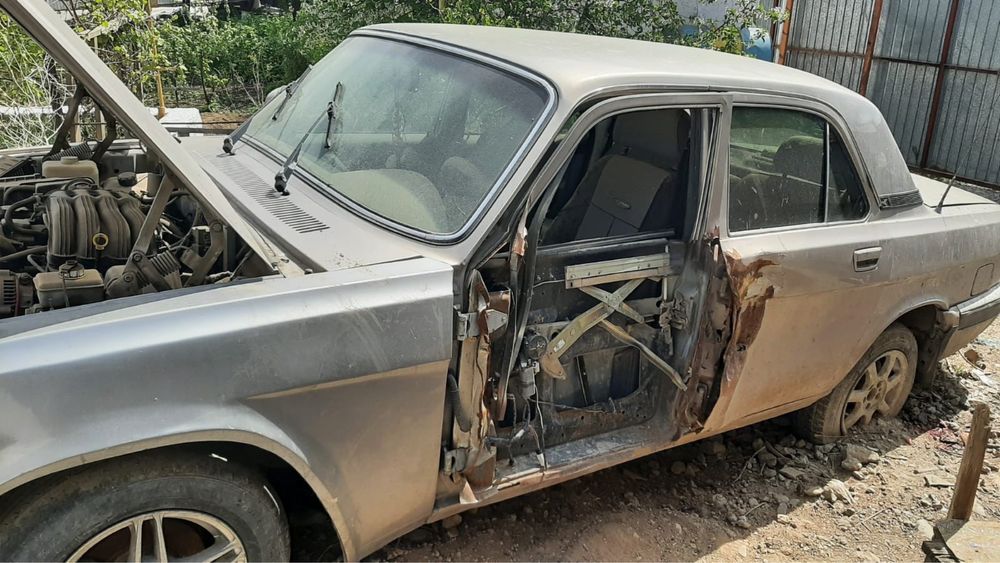 Продается Волга 31105