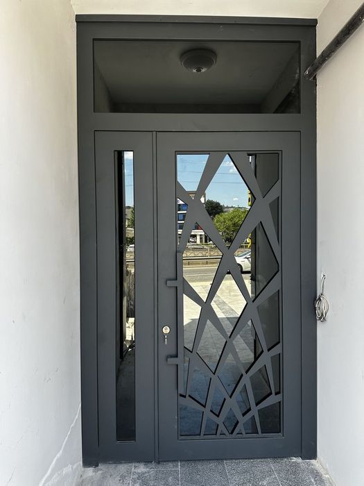 Usa metalica moderna