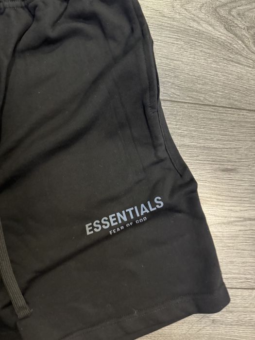 Pantaloni scurti Essentials Fear of God / Colectei 2025