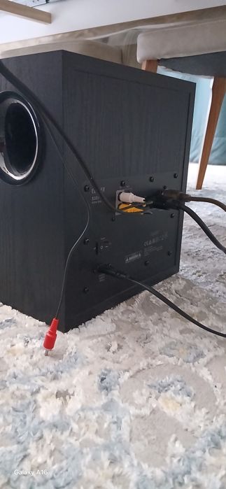 Продам свой Edifier s351db 2.1 в отличном состояние