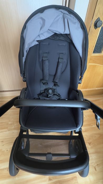Продам коляску anex m/type