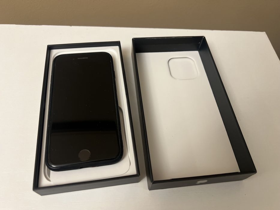 Iphone 7 , в отличном состоянии