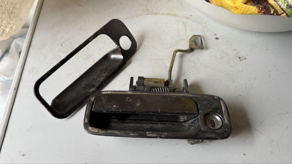 Стартатер тойота 2.2