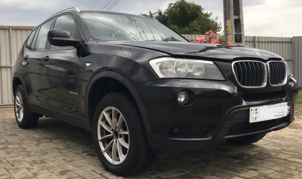 Dezmembrez BMW X3 F25 X-Drive M Pack 2.0d N47 ,manual,Navi,piele