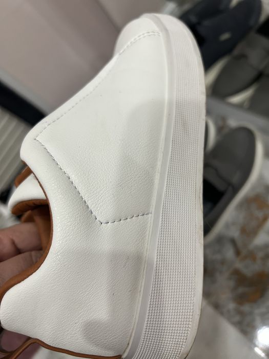 Продам женскую обувь