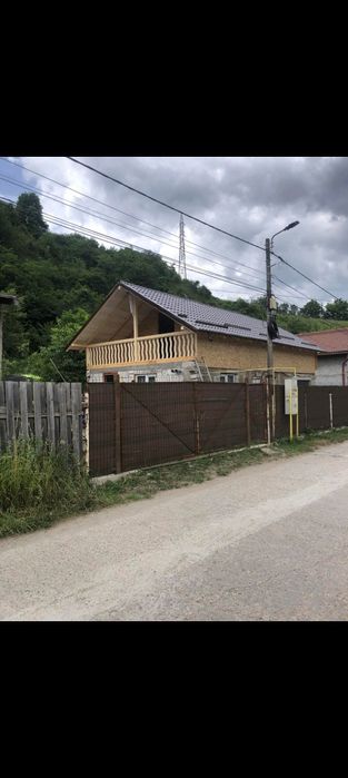 Acoperișuri și montaj