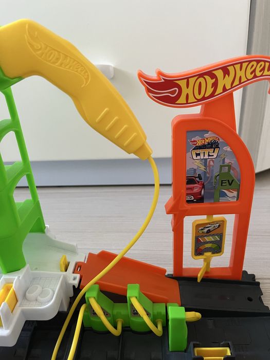 Statie de incarcare Hot Wheels