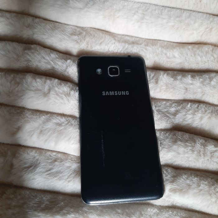 Продам телефоны б/у